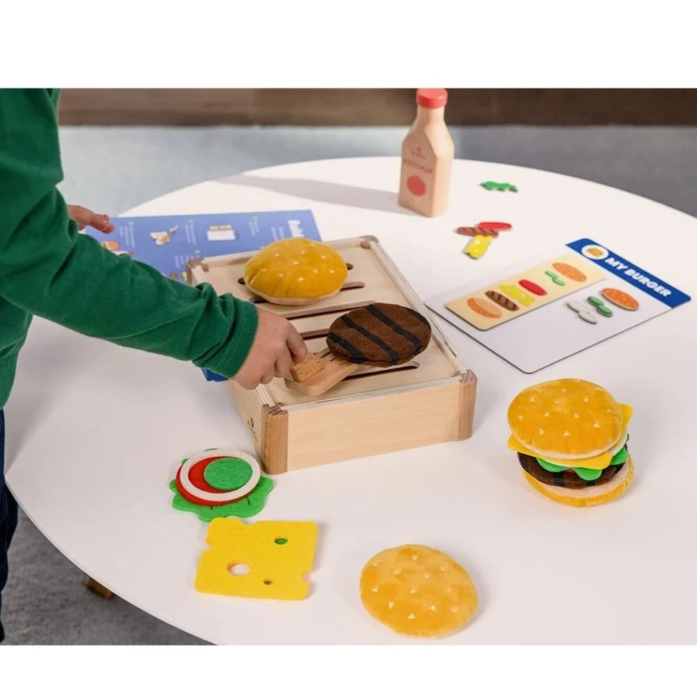 NEW KiwiCo Kiwi Co. Crate Build-a-Burger Grill Grilling Burger Kit Sequencing Pr
